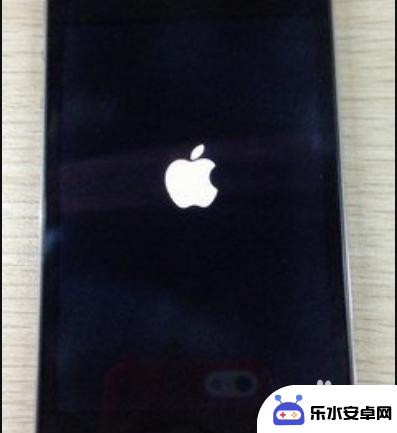 iphonexsmax手机直接白屏 苹果xsmax白苹果系统故障修复